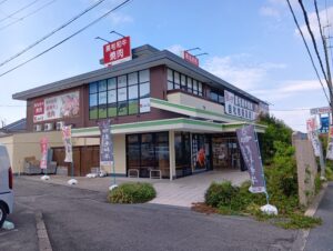 ベビーカーOK&座敷あり!「ビーファーズ さやま牧場」で家族焼肉ランチ