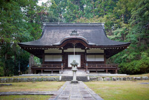桜と紅葉の穴場・弘川寺｜西行ゆかりの山寺でいただくご利益と境内のみどころ